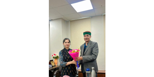 आईपीएस अधिकारी क्षमा मिश्रा से डॉ. अरुण कुमार सिंह ने की शिष्टाचार भेंट